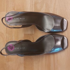 EUC. Nine West Size 8.5 High Heel Shoes